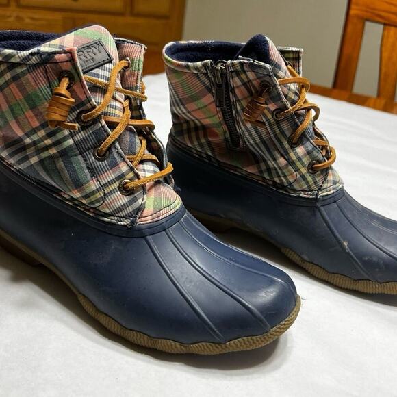 Sperry saltwater, rain boots with fleece lining, women's size 7 - Picture 2 of 6